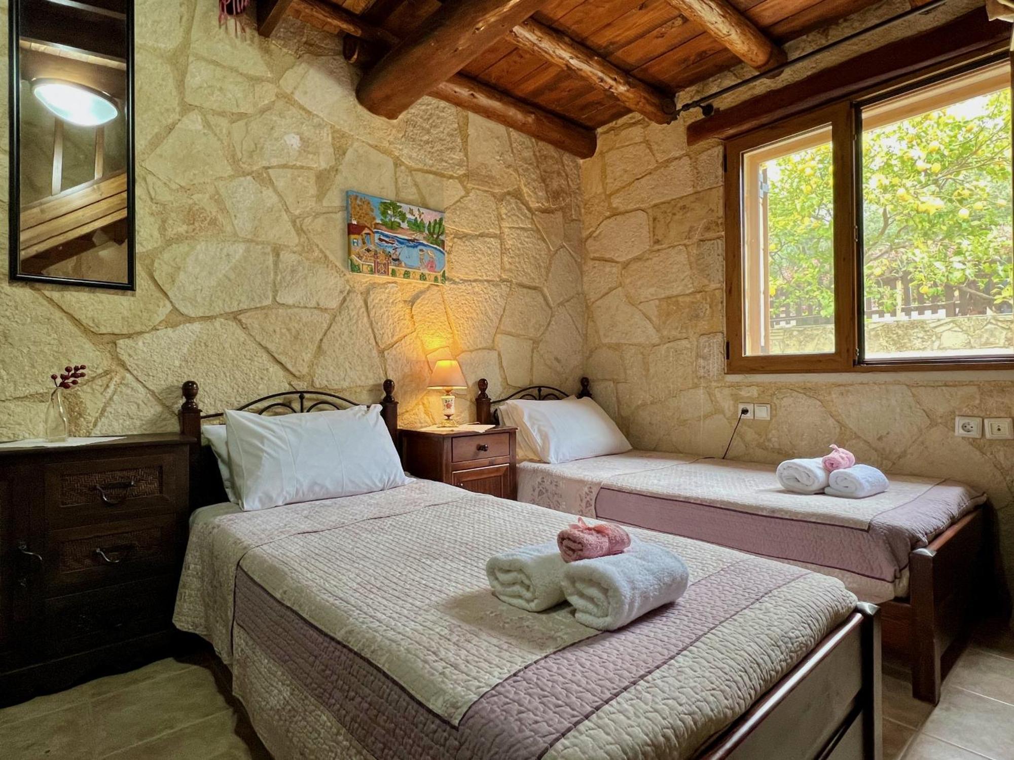 Villa Toula With Pool Nr Armeni Crete Makhairoí 外观 照片